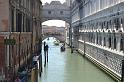 bDSC_0056_de  Ponte dei Sospiri _de brug der zuchten verbindt het Palazzo Ducale met de kerkers_waar oa Casanova  verbleef